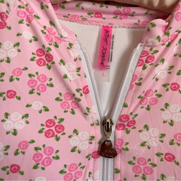 Betsey Johnson Floral Long-Sleeve Rashguard Swimsuit with Front Zip - Picture 4 of 8